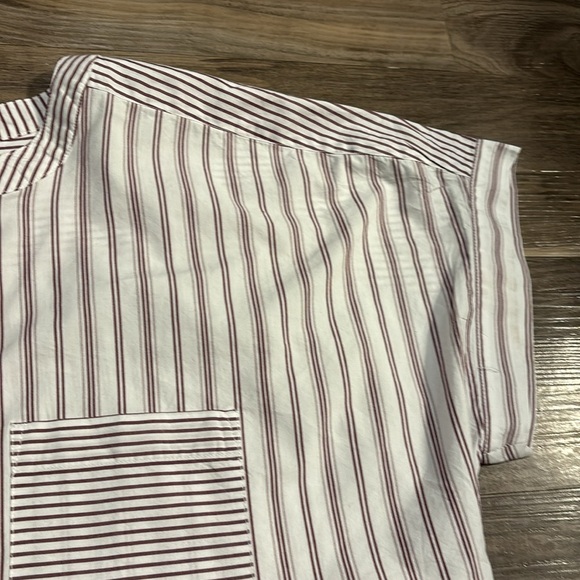**NWT** Loft Striped Top - Picture 4 of 5